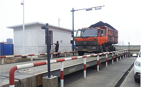 RFID超高頻讀寫器UR5206應(yīng)用于智能車輛稱重管理 RFID超高頻讀寫器UR5206應(yīng)用于智能車輛稱重管理