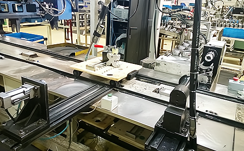 RFID超高頻抗金屬耐高溫標(biāo)簽UT8427應(yīng)用于智能制造工業(yè)產(chǎn)線 RFID超高頻抗金屬耐高溫標(biāo)簽UT8427應(yīng)用于智能制造工業(yè)產(chǎn)線